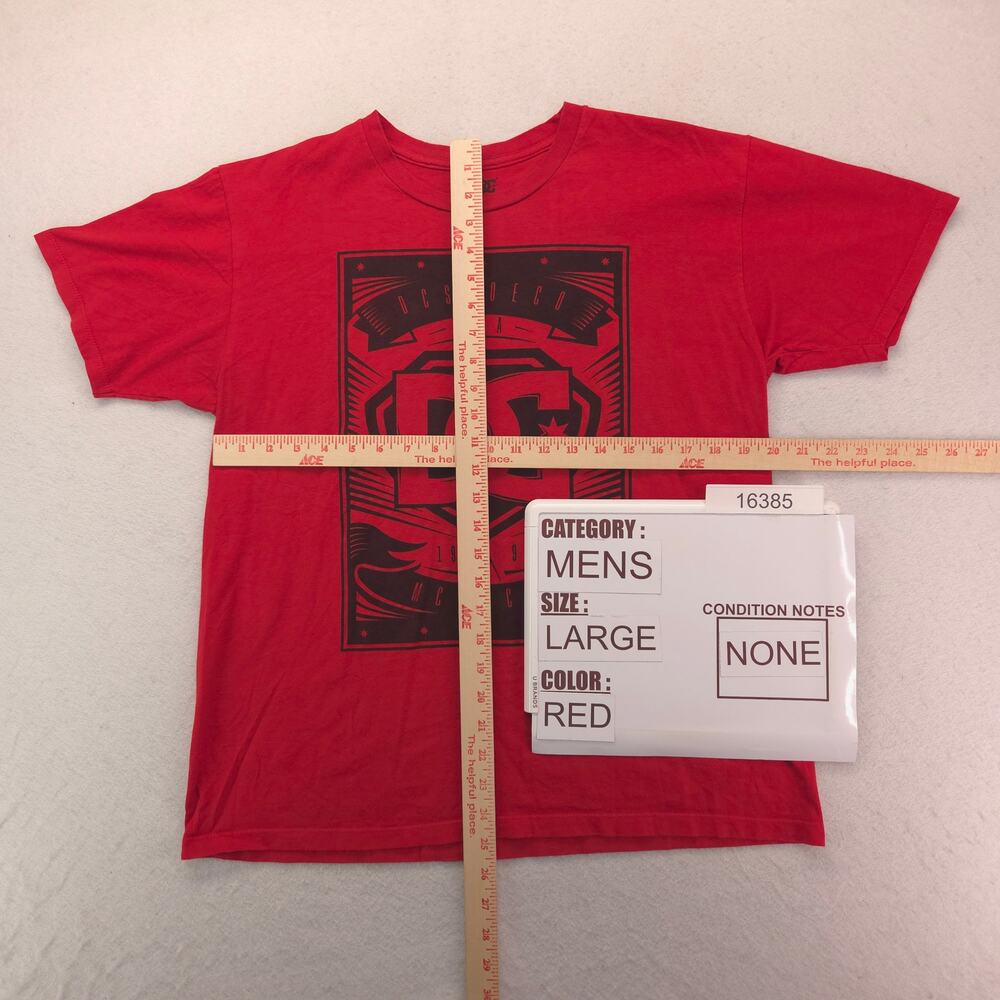 DC Shoes Short Sleeve Crew Neck Casual Graphic T-Shirt Mens Size Large L Red